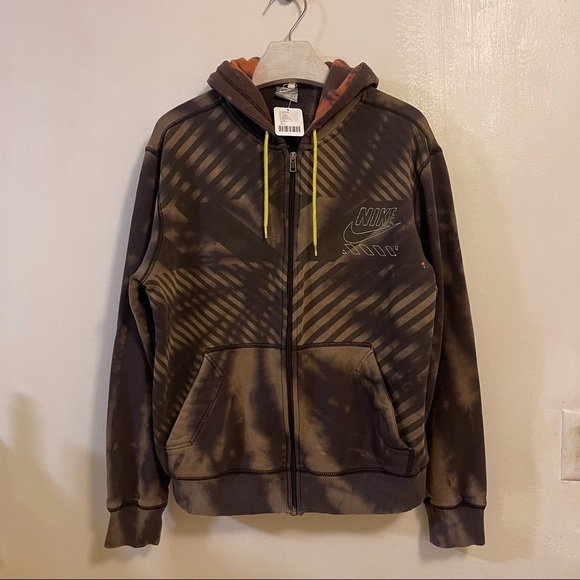 Nike Hoodie Medium Bleach Dye Upcycled Urban Renewal Spiral - Picture 11 of 13